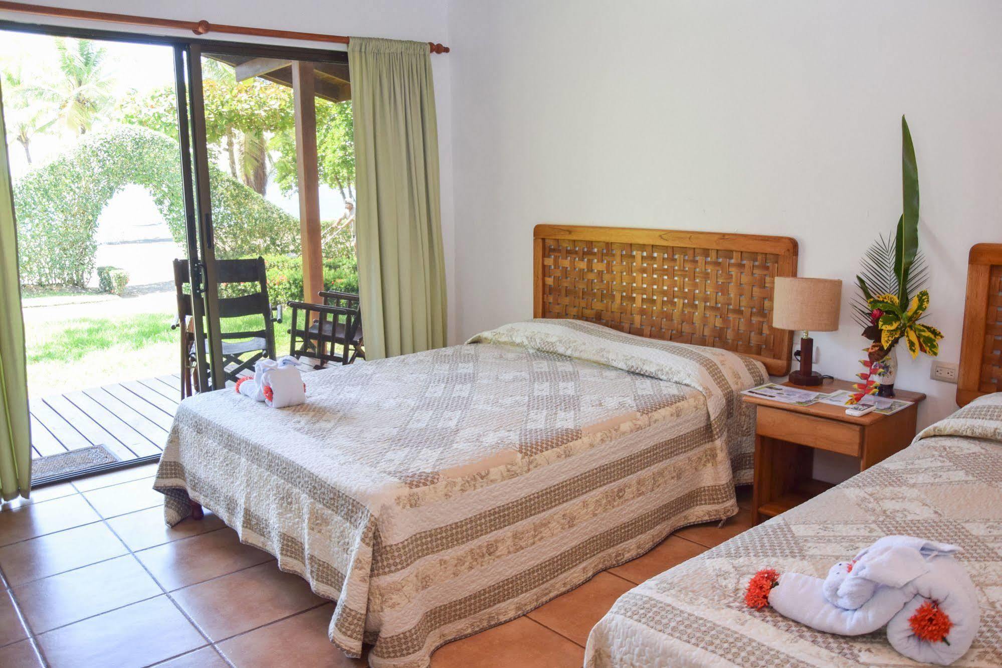 Agua Dulce On The Beach Puerto Jimenez Exterior photo